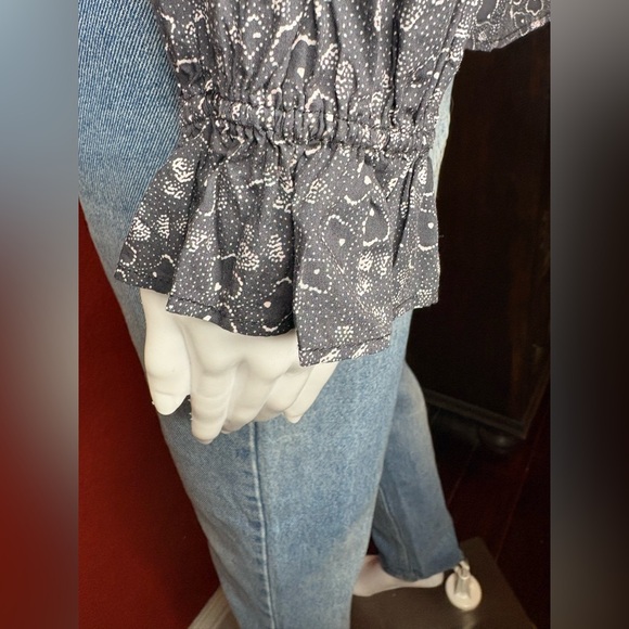 Christy Dawn- The Sydney Blouse in Print Gingko Black. Size M - Picture 10 of 10